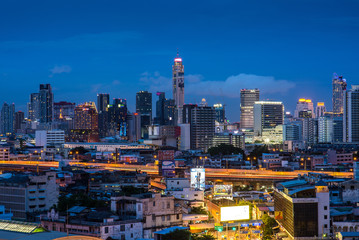 Fototapeta na wymiar High angle view in the heart of Bangkok In the area of ​​Hua Lamphong Railway Station