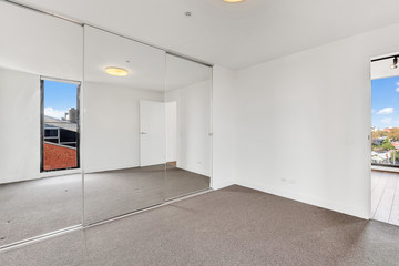 Empty and unfurnished brand new apartment