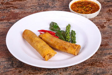Deep fried spring roll with prawn