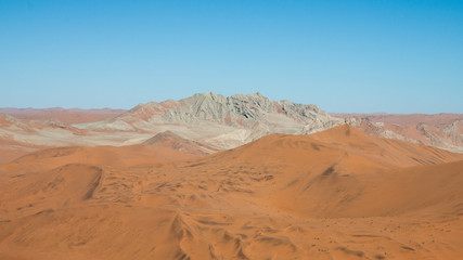 Fototapeta na wymiar Naukluft mountains - big daddy sand dune