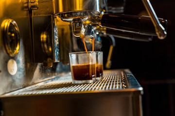 Brewing coffee from an espresso machine to a graduated shot cup