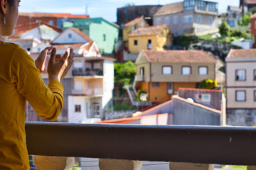 Showing gratitude on the balcony