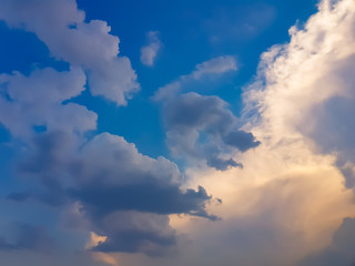 Obraz premium beautiful dramatic blue sky with clouds