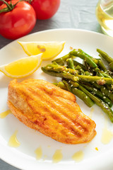 chicken fillet with string beans