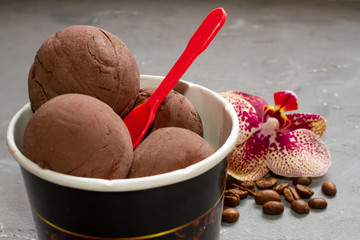 Ice cream balls in paper cup