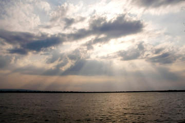 Obraz premium ray light in the sunset 