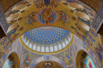 Fototapeta na wymiar Heaven - ceiling of the Orthodox Naval Cathedral in Kronstadt