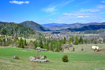Fototapeta premium Spring landscapes of Little Pieniny mountains, Szczawnica, Poland
