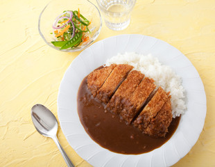 カツカレー