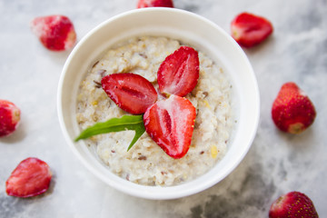 breakfast oatmeal with strawberries