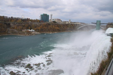 NIagara falls in autumn