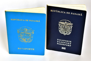 Naklejka premium Former and current Panamanian passports
