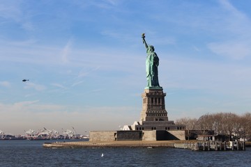 Fototapeta premium Statue de la liberté depuis le ferry