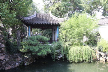 Kiosque d'un jardin à Suzhou, Chine	