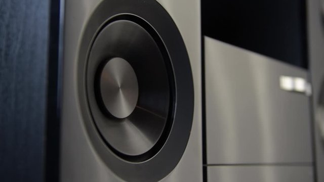 Vibrate the music player's speakers at full volume