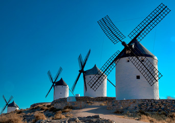 Moulins à vent à Consuegra, Espagne