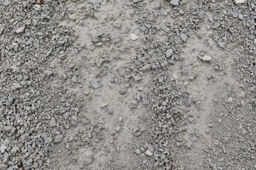 feiner Kies und Sand auf Schütte