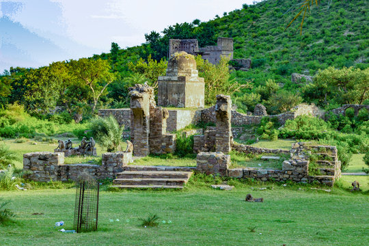 Kankwari fort in Sariska national park in india