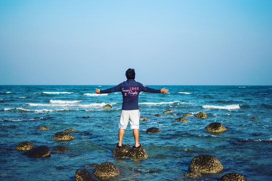 Traveller at sea