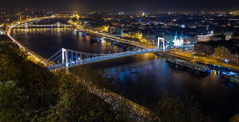 Fototapeta na wymiar Budapest view from Citadella