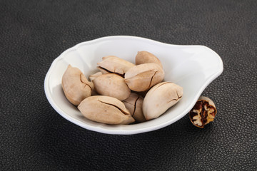 Pecan nuts heap