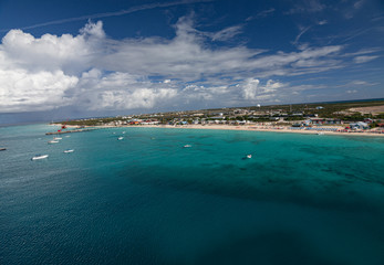 Fototapeta na wymiar Top view of the beach. Colorful Caribbean island. Grand Turk.