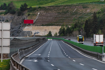 Blick auf leere Brenner Autobahn, Europabrücke