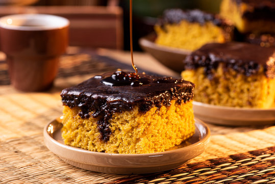 Brazilian carrot cake with chocolate topping