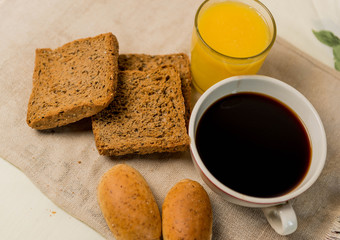 Fototapeta na wymiar Alimentos saludables, para un rico desayuno.