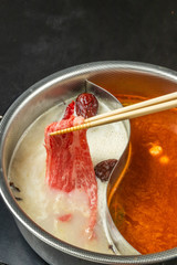 中華火鍋　Chinese hot pot
