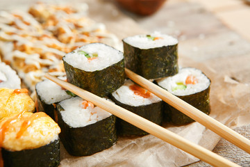 Tasty Roll set with chopsticks