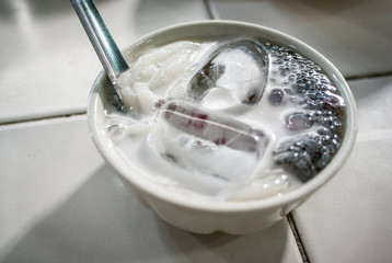 タイの冷たいスイーツ