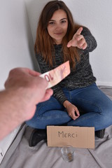 Comment aider les personnes sans domicile fixe