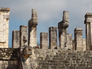Ruiny dawnego miasta i świątyni cywilizacji Majów w Meksyku - Chichen Itza - obrazy, fototapety, plakaty