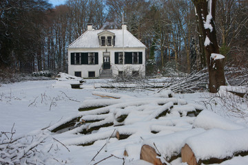 Estate. Huis Westerbeek.. Maatschappij van Weldadigheid Frederiksoord. Drenthe. Netherlands. Winter and snow.