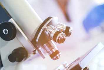 Obraz na płótnie Canvas Close up electron microscope in chemical lap