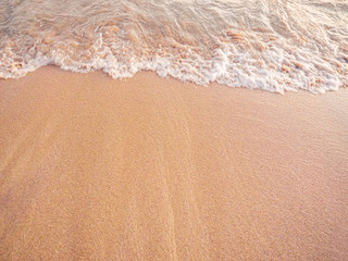 ワイキキビーチの波