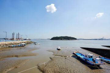 Fototapeta na wymiar Gueup harbor in Yeongjongdo Island, South Korea. 