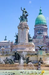Papier Peint photo autocollant Buenos Aires Buenos Aires, Argentine, Palais du Congrès National. Le palais majestueux est exécuté dans le style néoclassique, un trait caractéristique est le dôme, qui atteint une hauteur de 80 mètres. Aux sapins