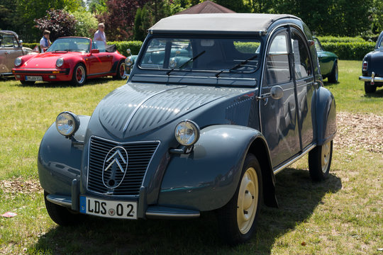 PAAREN IM GLIEN, GERMANY - MAY 19: Car Citroen 2CV, "The oldtimer show" in MAFZ, May 19, 2013 in Paaren im Glien, Germany