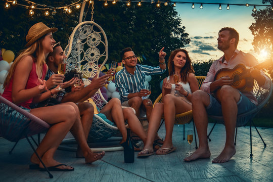 Friends enjoying on vacation