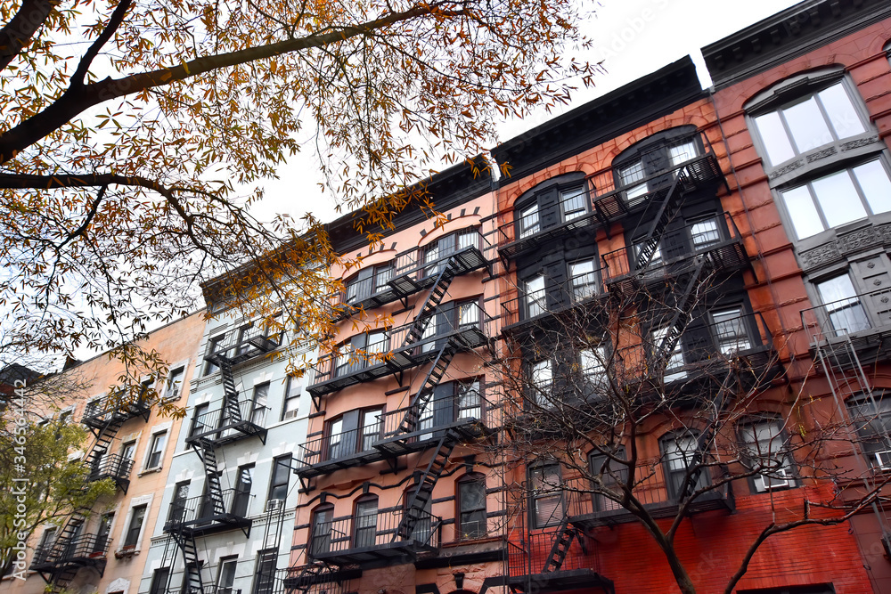 Wall mural Winter cityscape with building architecture in Chelsea neighborhood, Manhattan, New York City, NY, USA