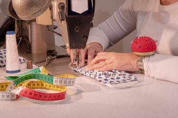 Fabrication de masques lavables pour la protection du visage contre virus du covid-19, coronavirus,...
