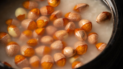 Rice with ginkgo fruit in iron rice cooker 