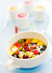 muesli with yogurt and berries