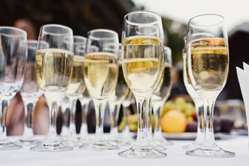 glasses of champagne