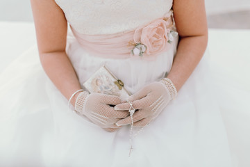 Fotografía de comunión. Primera comunión. Detalles de primera comunión.