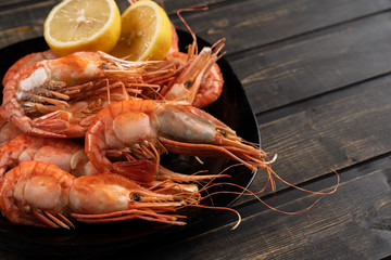 Bothan shrimp delicious king size shrimp tige with lemon