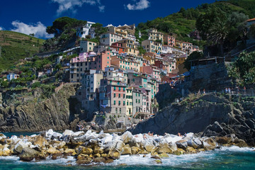 Riomaggiore, Wioska w skałach - Cinque Terre, Liguria, Włochy  © Mariusz Konopnicki