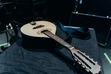 mandolin on stage